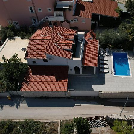 Villa Vesa Sevid Luaran gambar